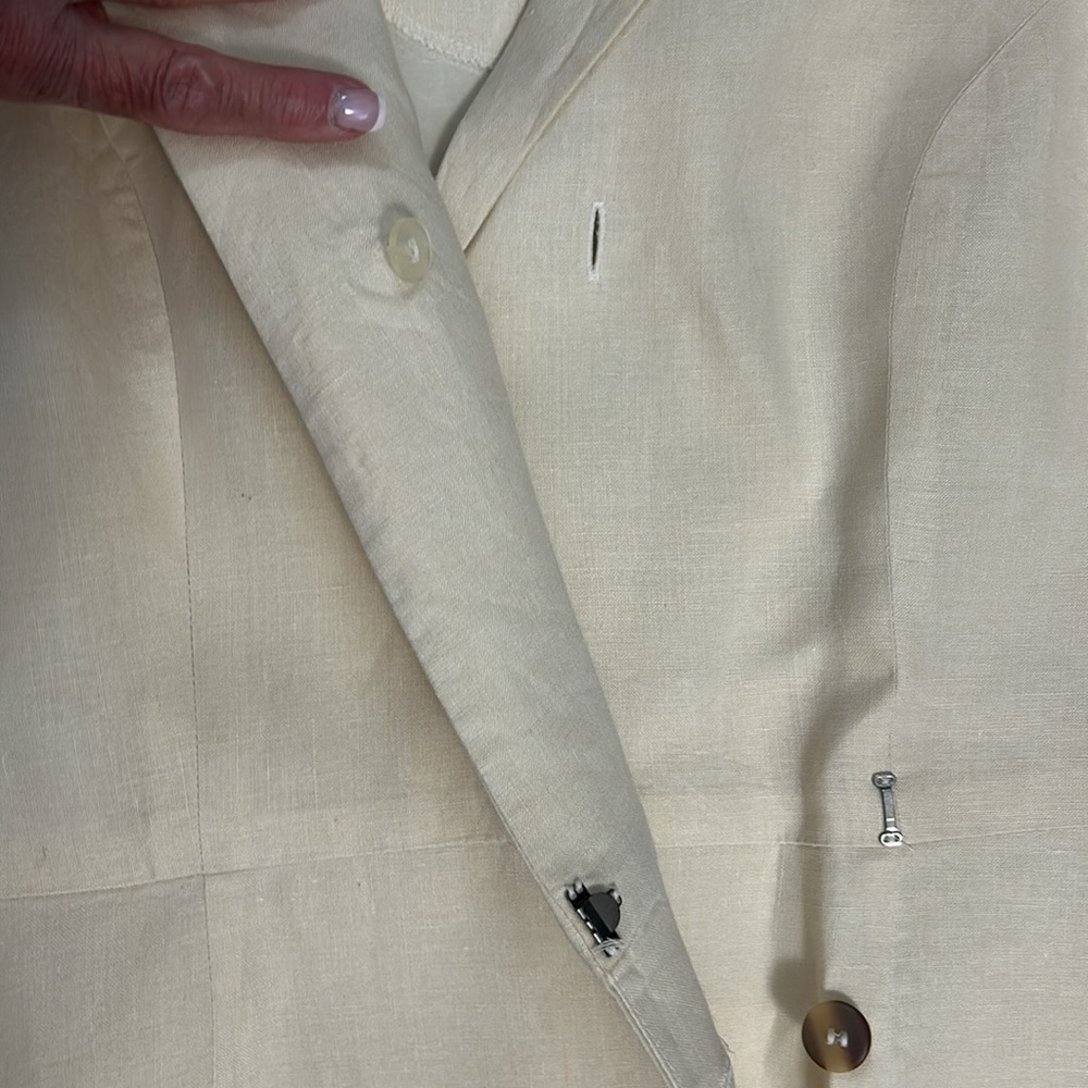 Talbots Cream Linen Wrap Dress with Fitted Bodice & A-line skirt. Vintage size 6 - Picture 7 of 7